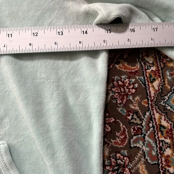 Juicy Couture Velour Green small Hoodie Jacket
With flaws - Picture 11 of 14